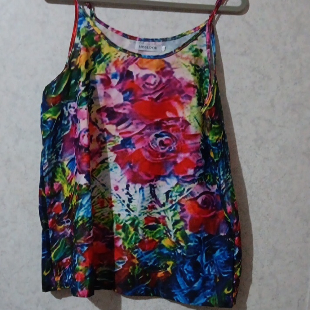 MISSLOOK Graphic Red and Pink Camisole Relaxed Fit